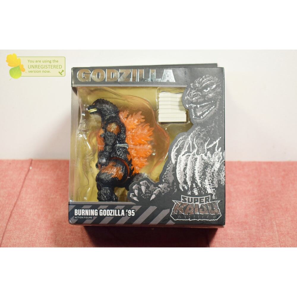 Super7 Toho Super Kaiju Burning Godzilla '95